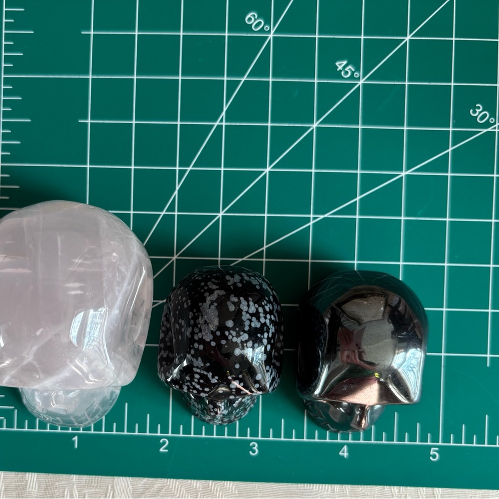 Rock Skull Skeleton Crystal gemstone set (3) - Picture 12 of 13